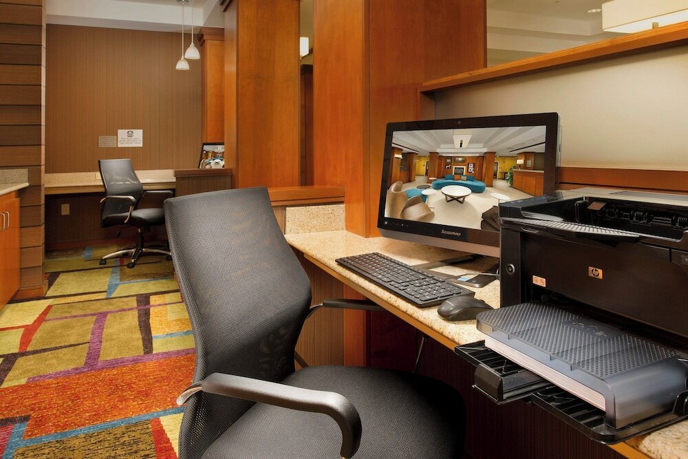 Фото Fairfield Inn & Suites by Marriott Waco North