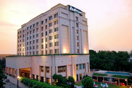 Внешний вид отеля Radisson Hotel Varanasi в Варанаси, фото 1