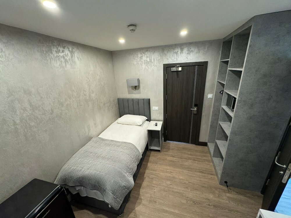 Фото Park Avenue Hotel