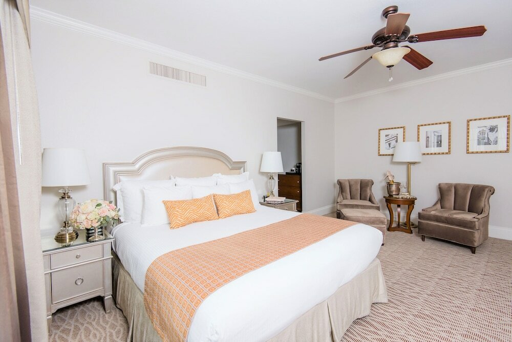 Фото Warwick Melrose Dallas