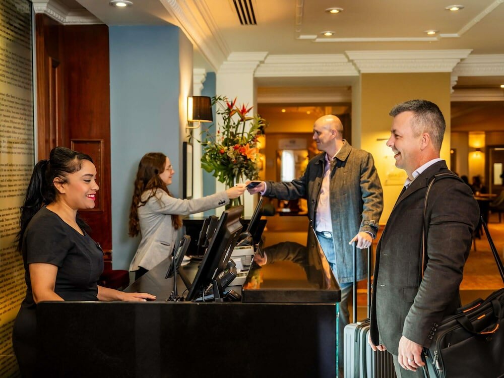 Фото Mercure Exeter Southgate