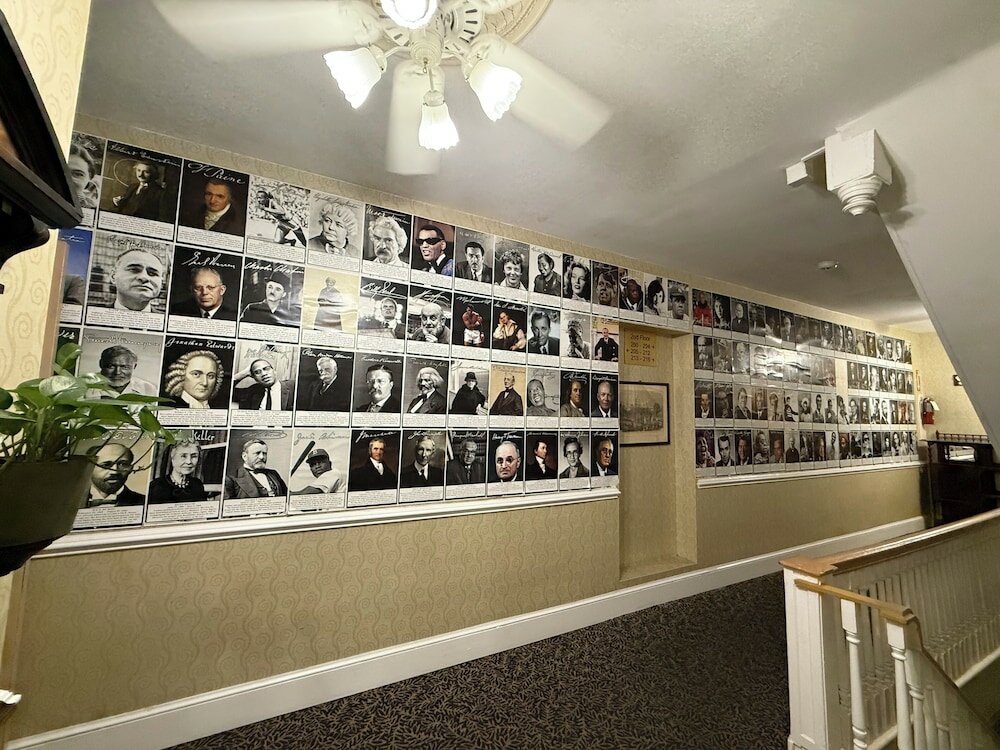 Фото The Baron Hotel