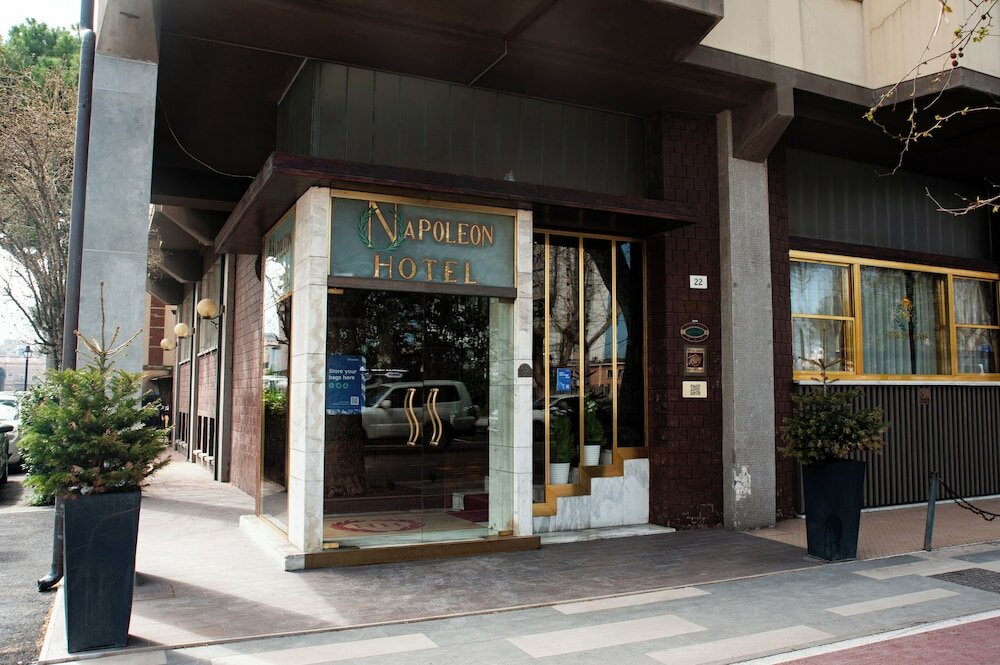 Фото Hotel Napoleon