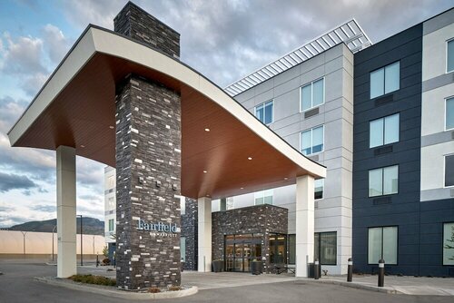 Гостиница Fairfield by Marriott Inn & Suites Penticton в Пентиктоне