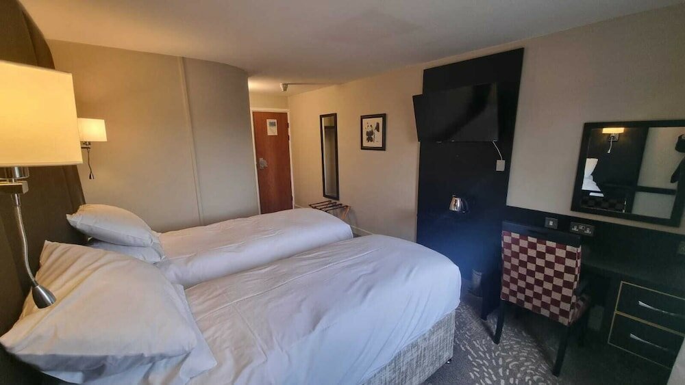 Фото Mercure Wigan Oak Hotel