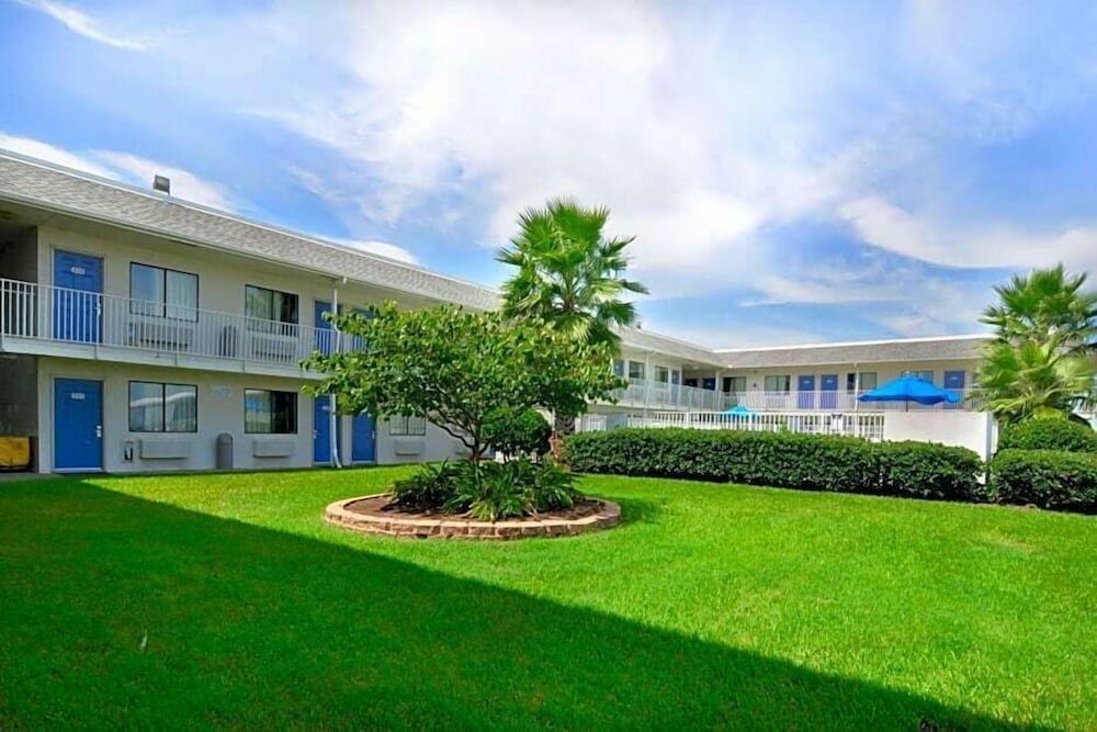 Фото Beachcomber Inn