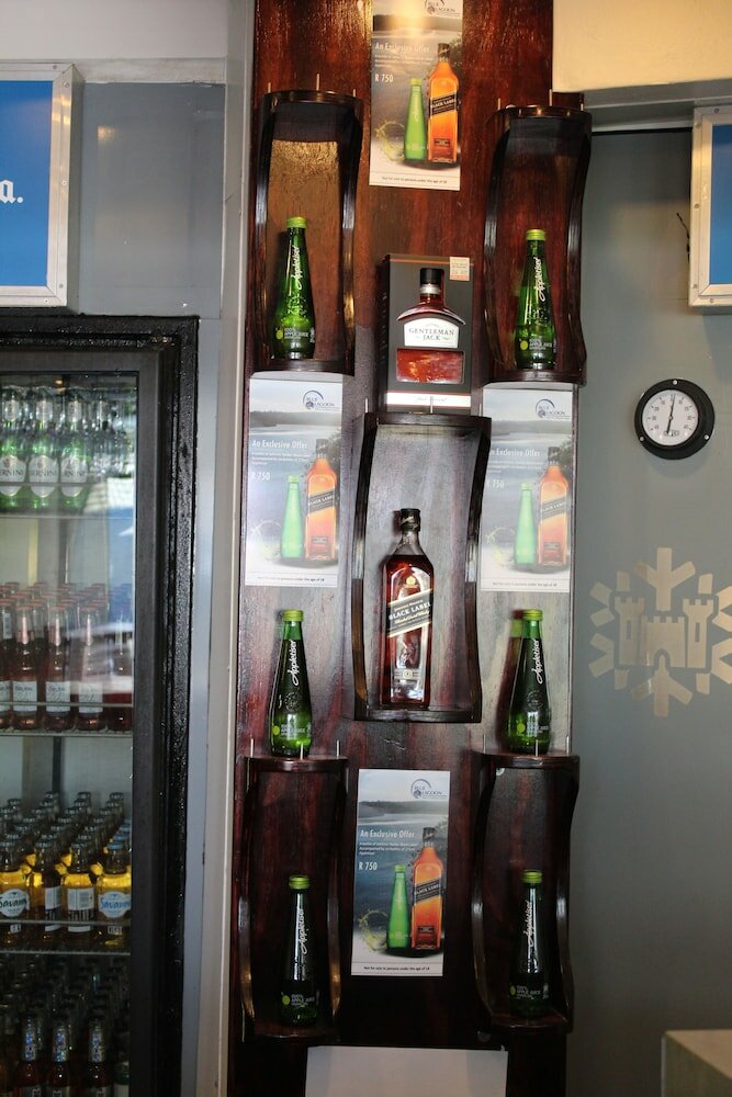 Фото Blue Lagoon Hotel and Conference Centre