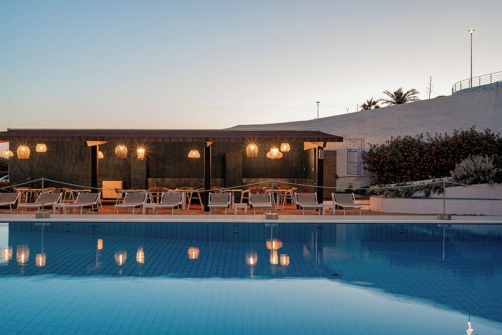Фото Hotel Calabona