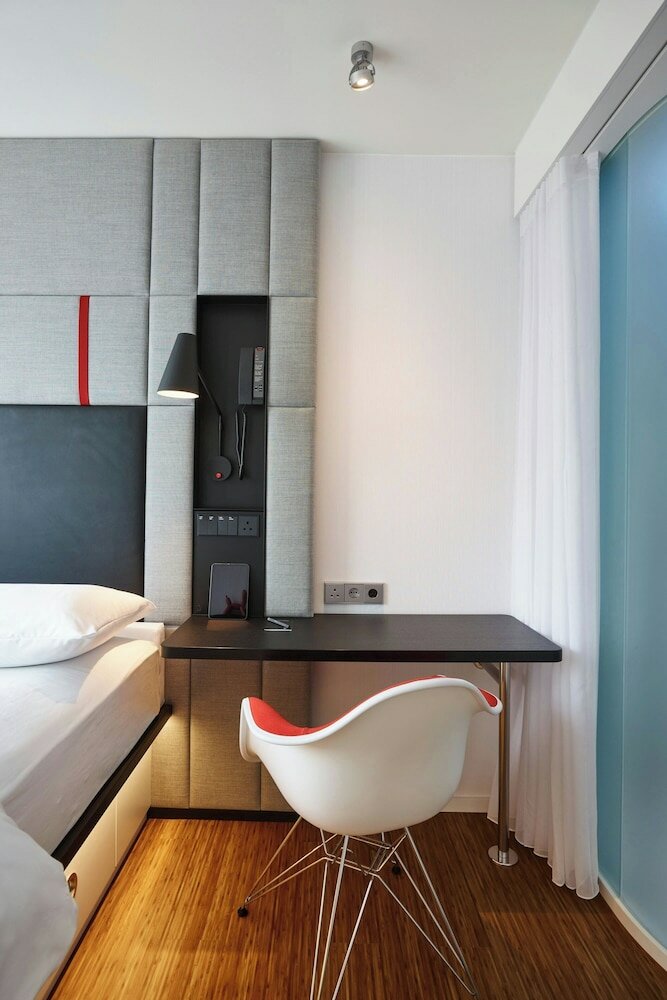 Фото CitizenM London Victoria Station