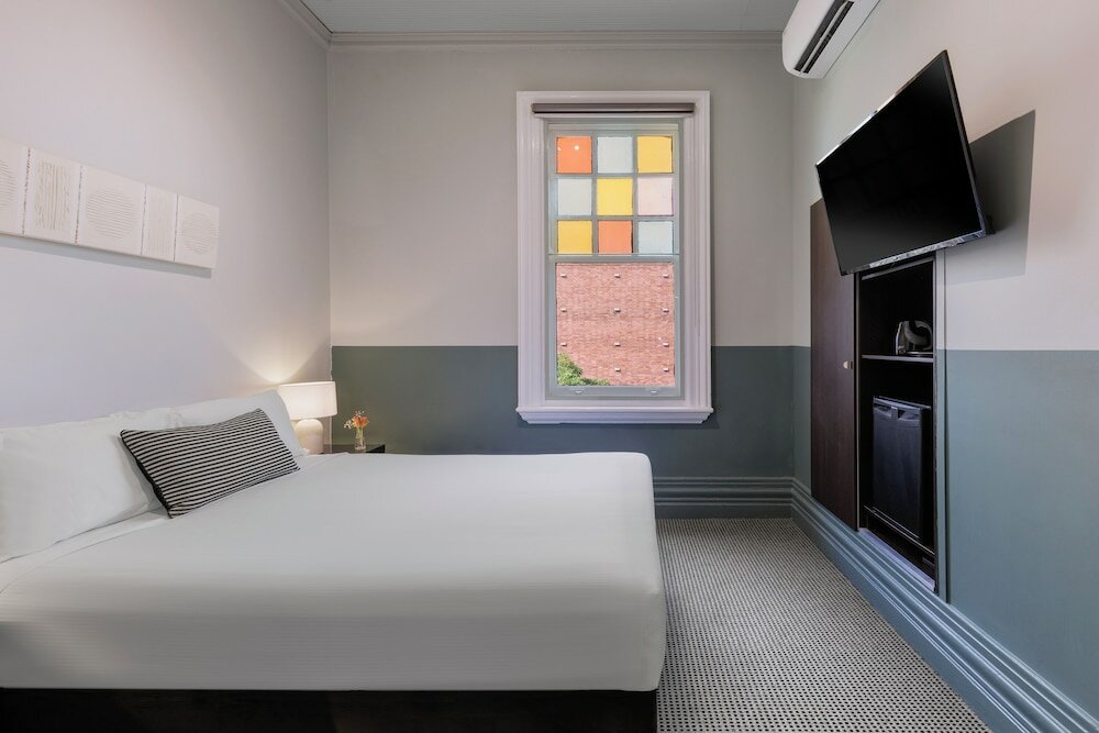 Фото Vulcan Hotel Sydney