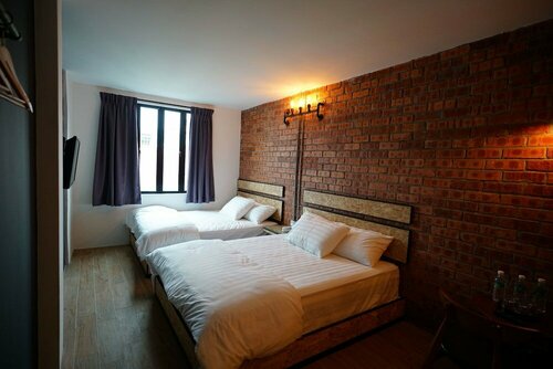 Внешний вид отеля Brick Box Hotel в Ипохе, фото 3