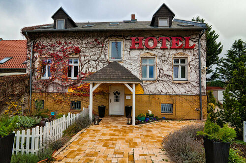 Гостиница Parkhotel Dallgow в Бранденбурге