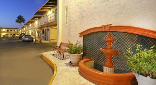 Гостиница Azteca de Oro Mexicali в Мехикали