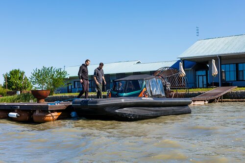 Дом отдыха Abrau Club на Плавнях в Приморско-Ахтарске