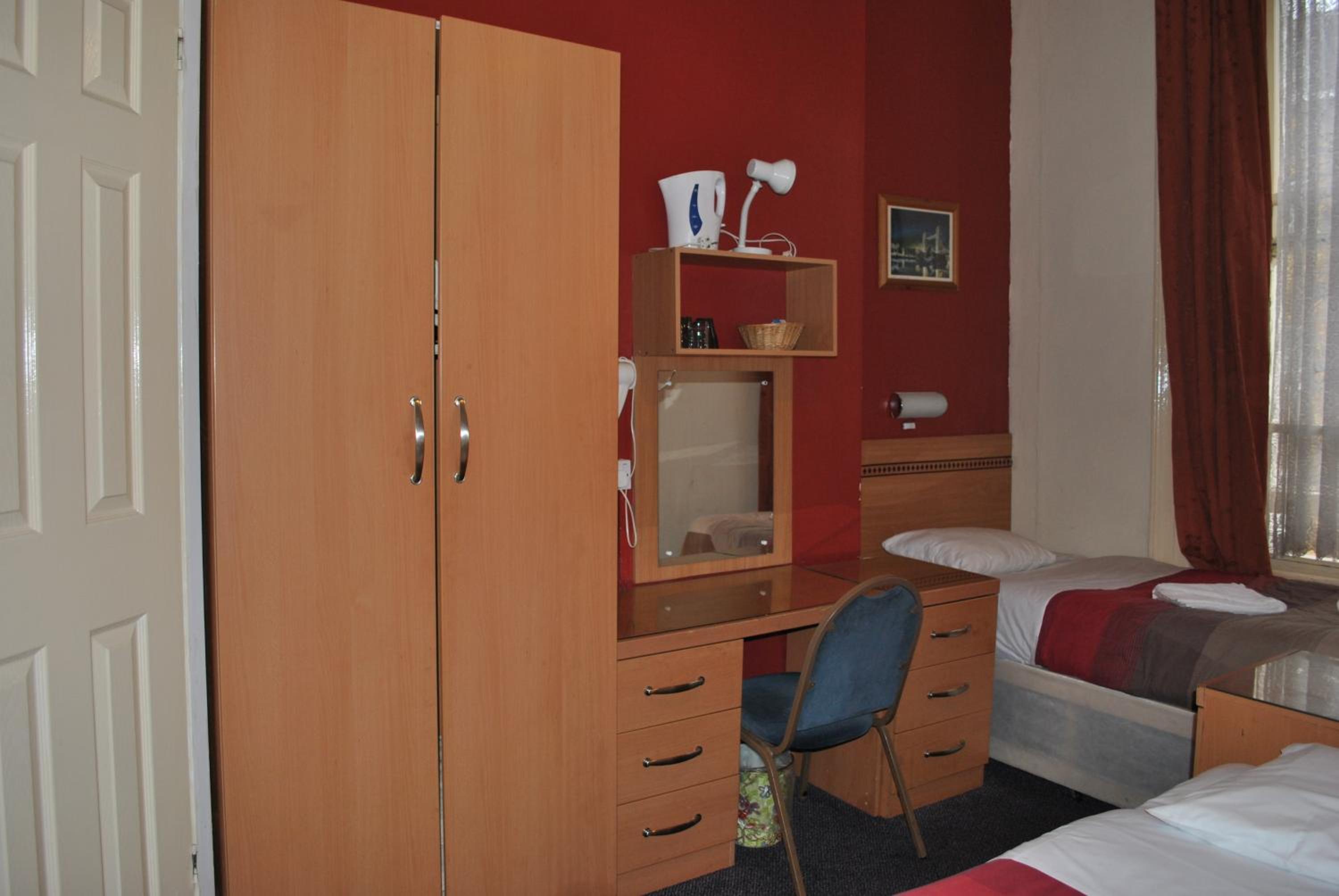 Фото Guilford House Hotel