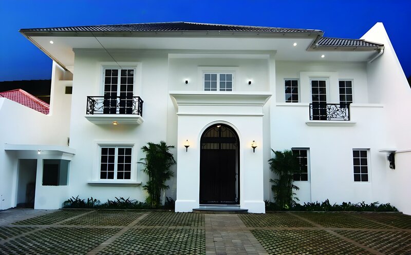Гостиница V Residence Kemang в Джакарте