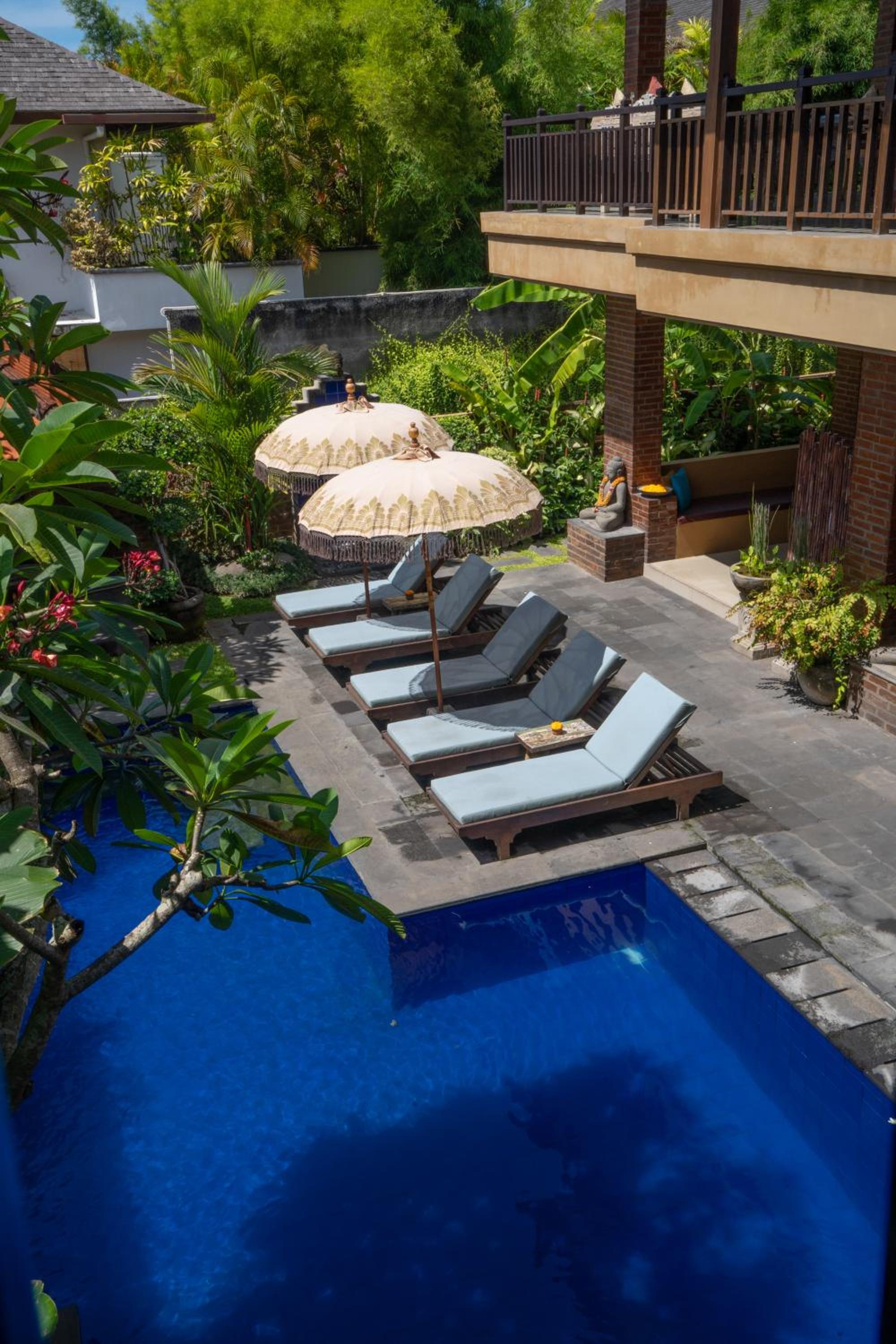 Фото Wiras Village