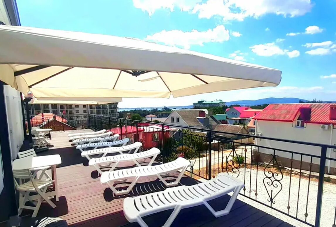 Фото отеля 2