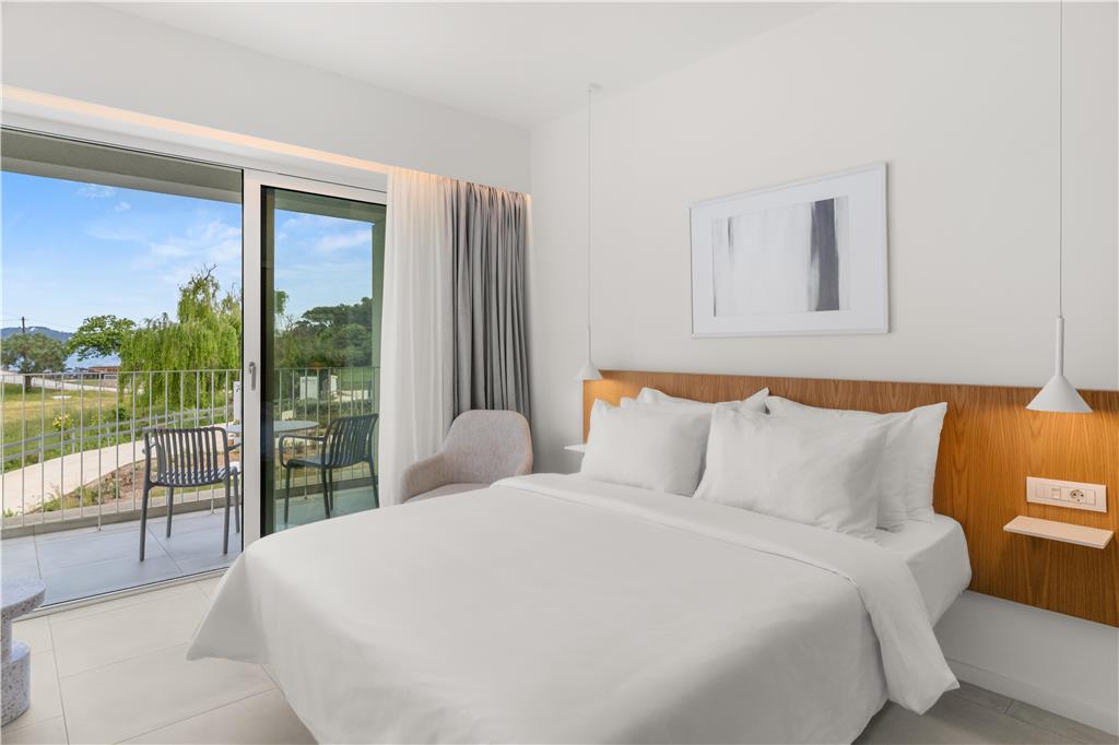 Фото Radisson Resort Plaza Skiathos