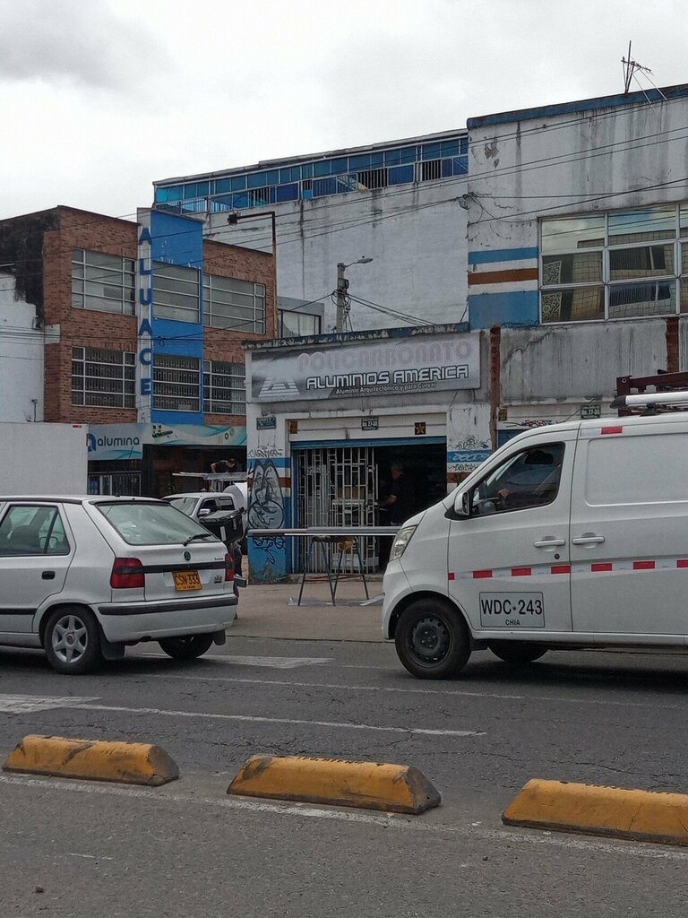 Aluminum, aluminum structures Aluminios América, Bogota, photo