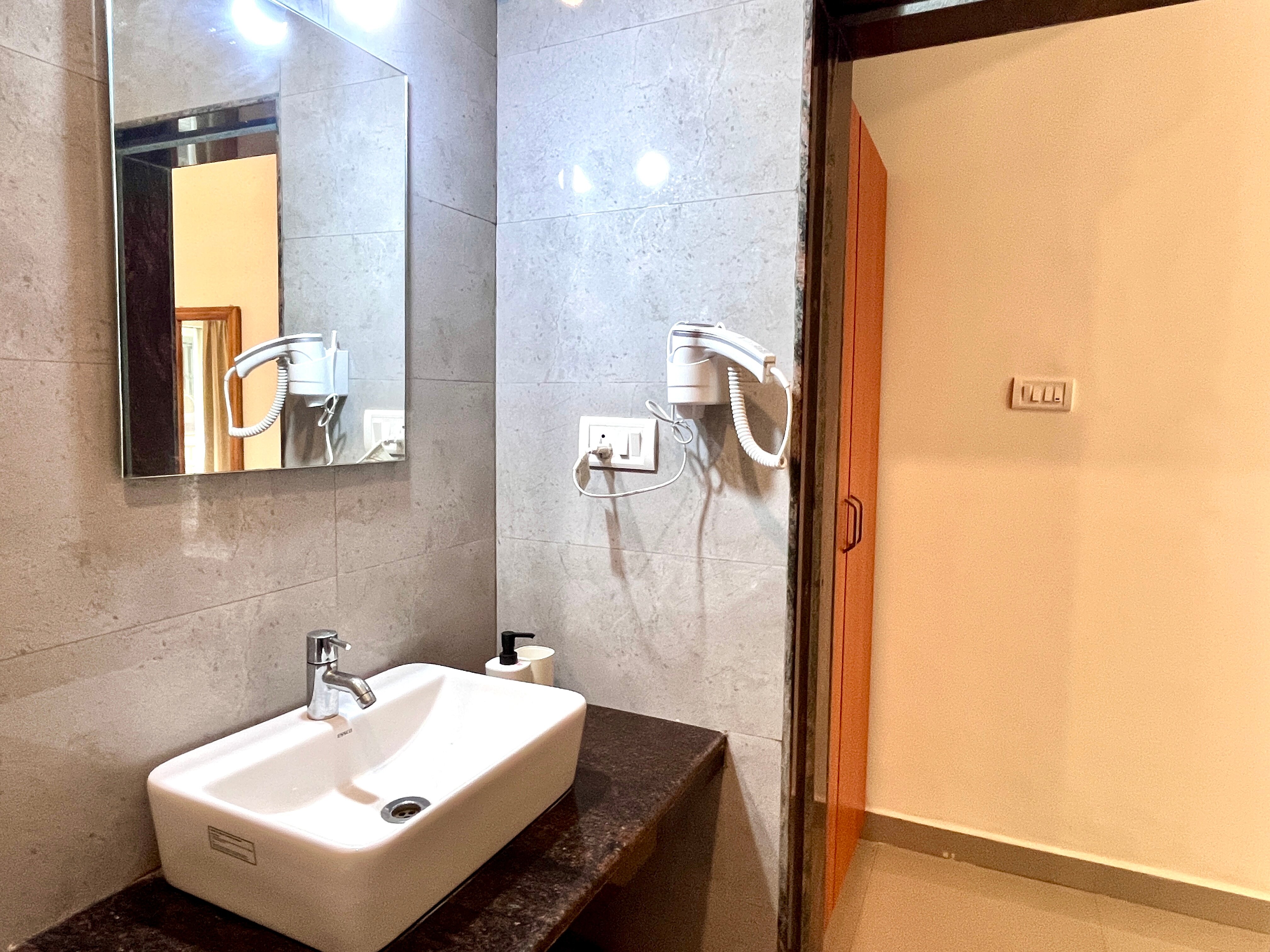 Фото Morjim Sunset Hotel