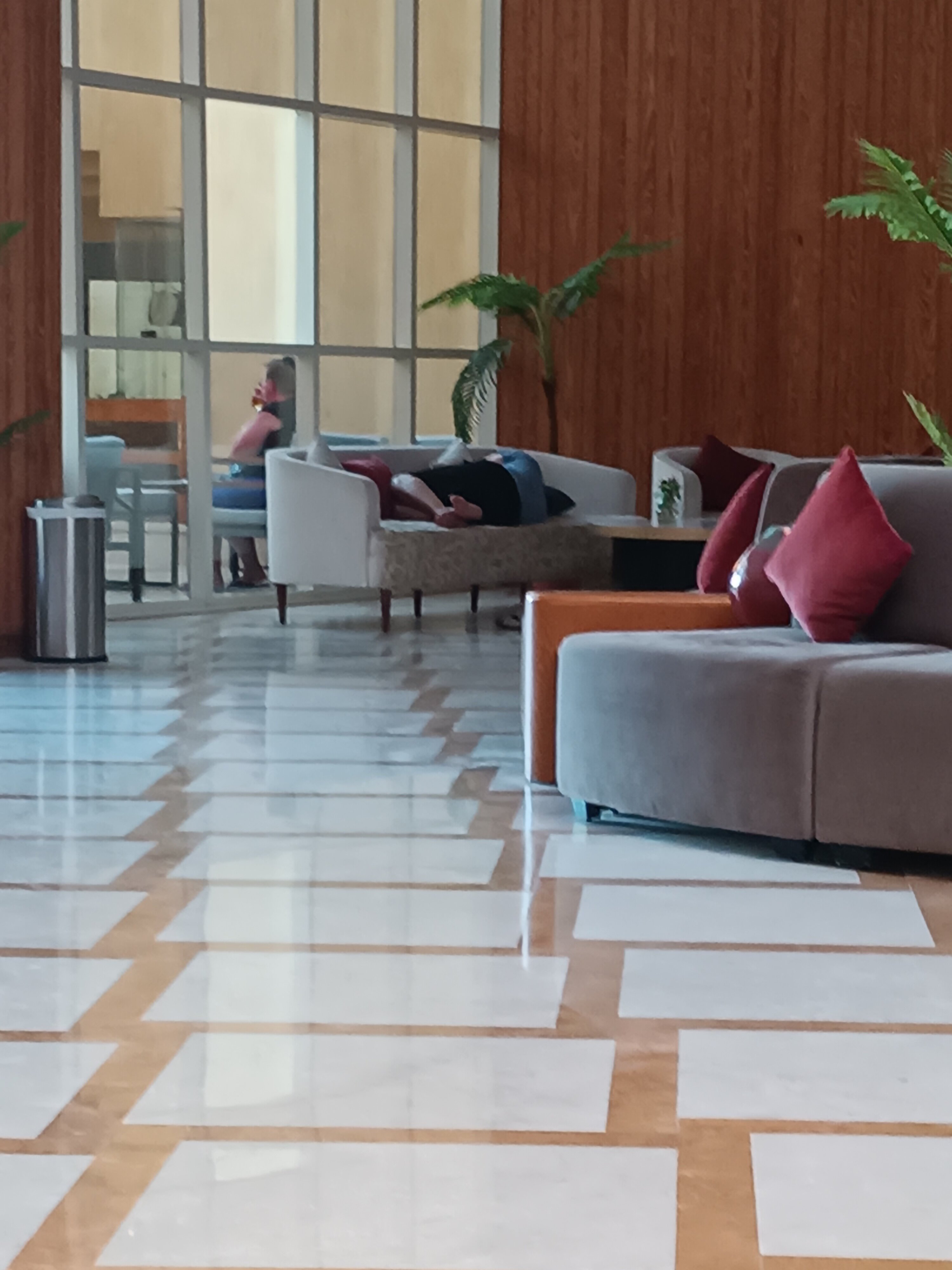 Фото Eagles Downtown Zahabia & Beach Resort