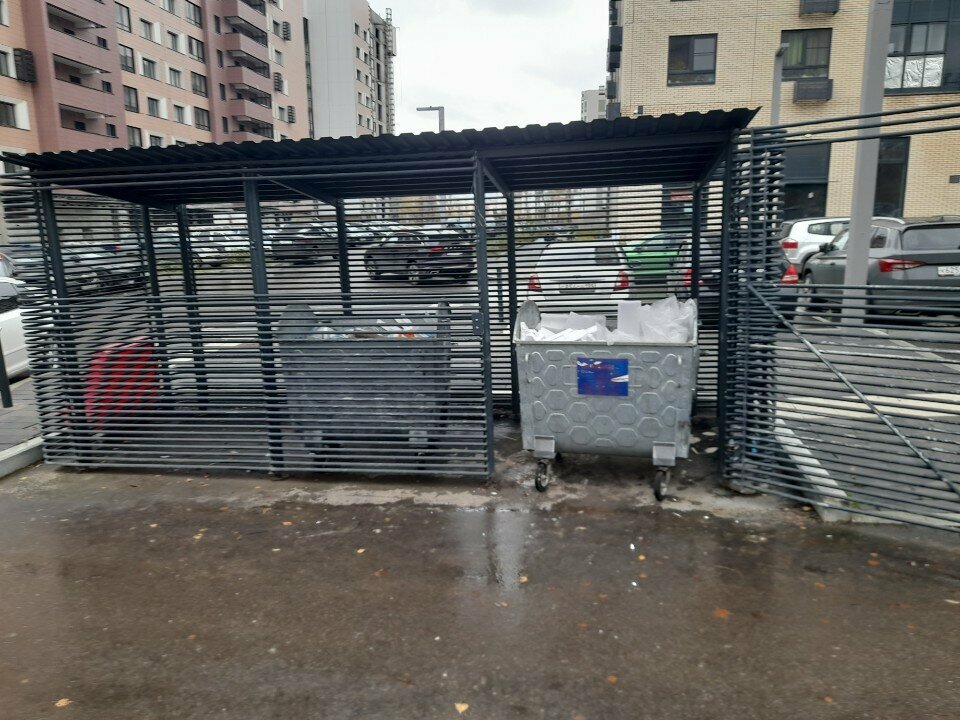 Waste sorting Waste sorting, Moscow, photo