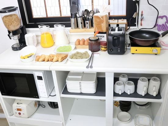 Фото 24 Guesthouse Myeongdong Avenue