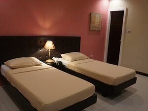 Urbantel Hotel (Calabarzon, City of Lucena), hotel
