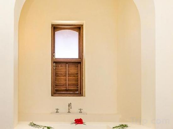 Фото Cinnamon House by The Serendipity Collection