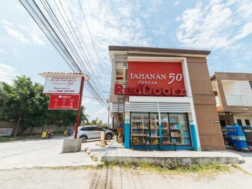 Гостиница RedDoorz @ Aparente Gensan в Провинции Южный Котабато