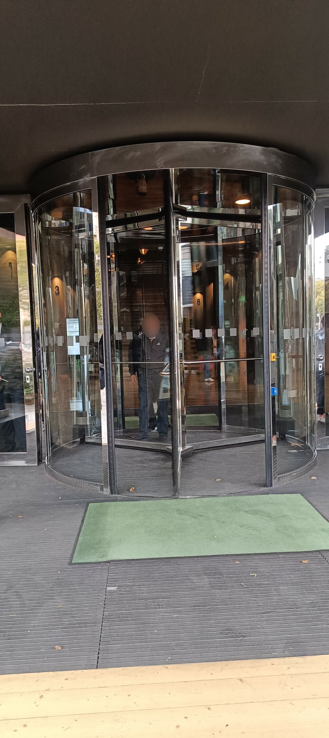 Фото Holiday Inn Tbilisi