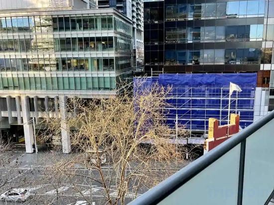 Фото Apx World Square