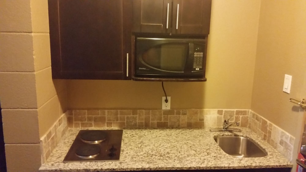 Фото Stonebridge Hotel