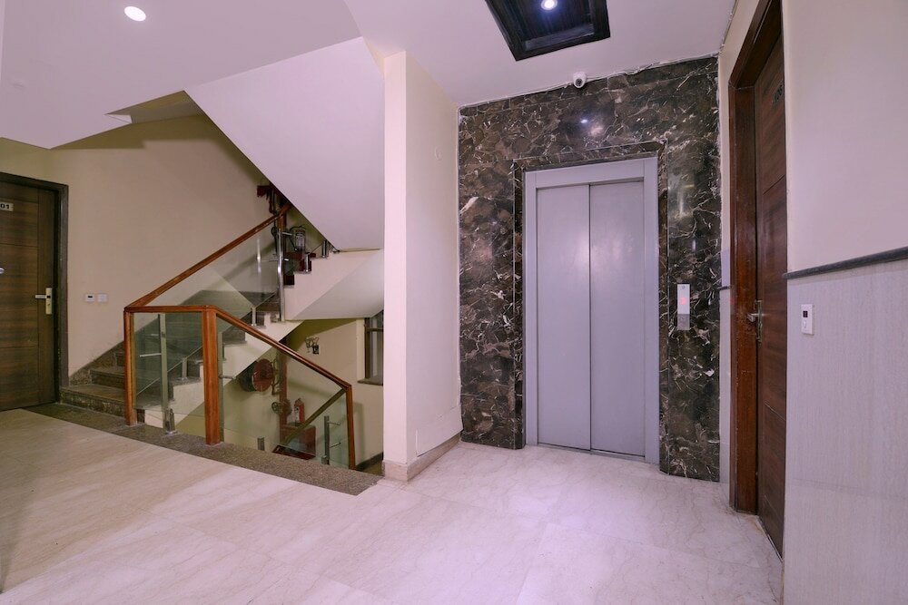 Фото Oyo 464 Hotel Lotus Palace