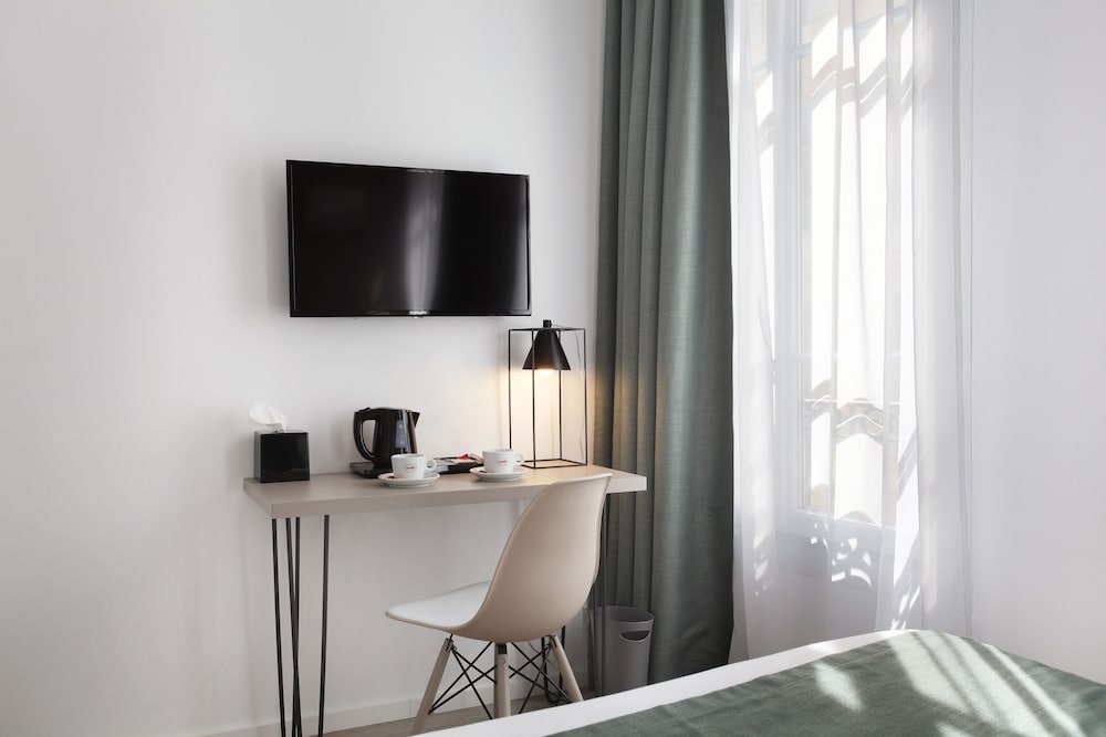 Фото The Alcove Hotel