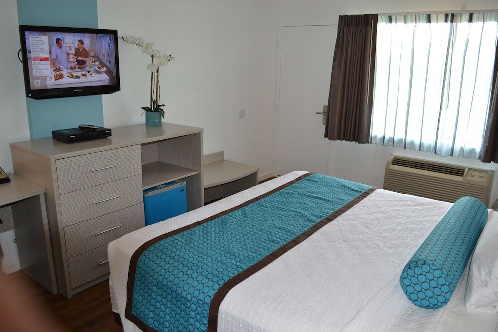 Фото The Freeport Inn and Marina