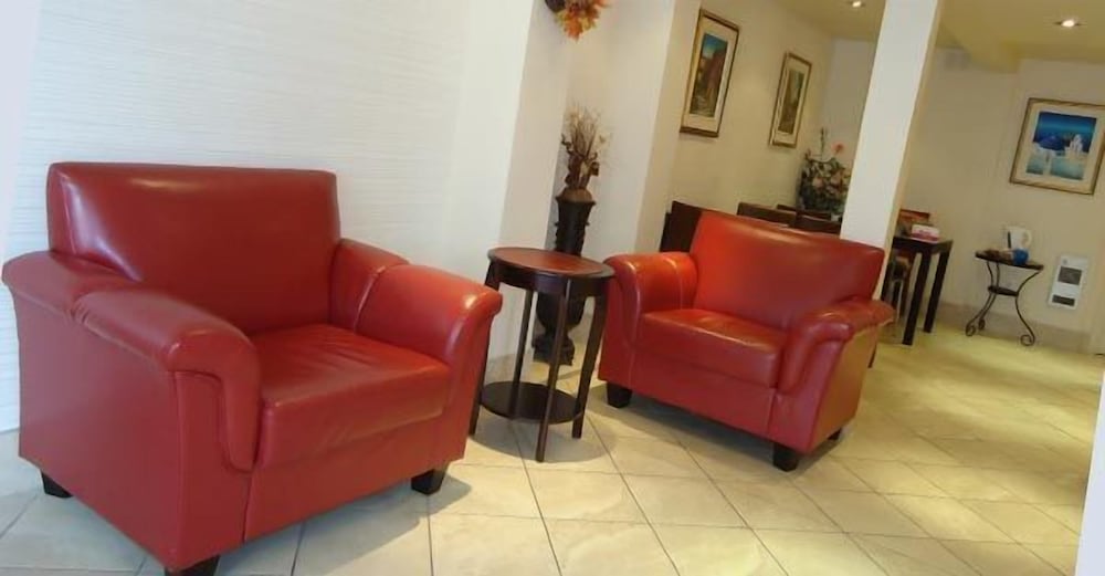 Фото Hotel Bon Accueil