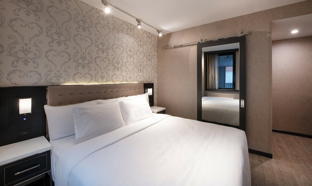 Фото Aliz Hotel Times Square