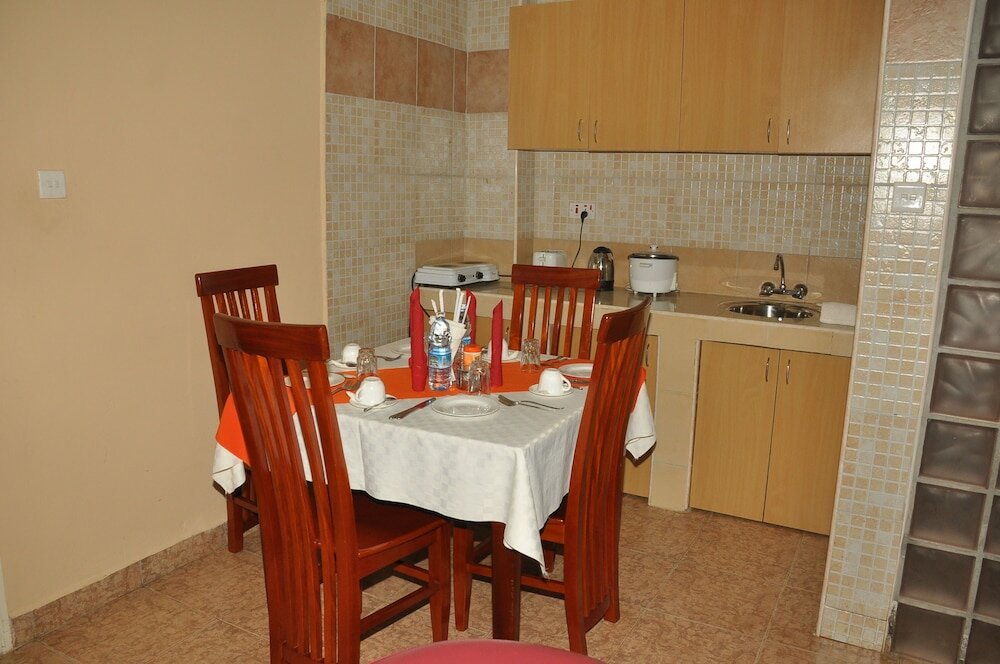 Фото Eureka Place Hotel