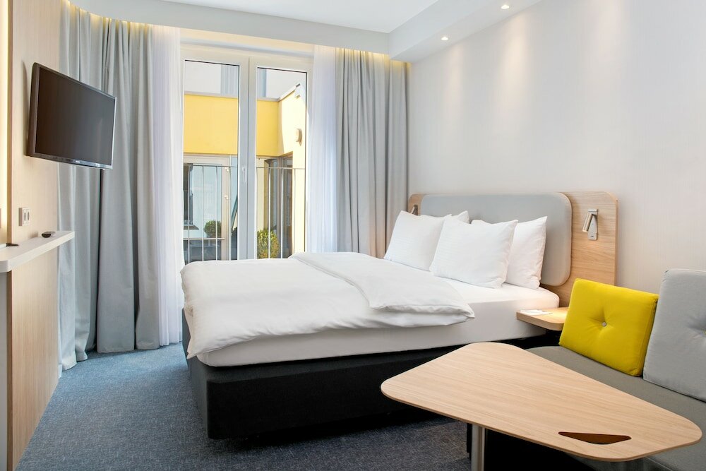 Фото Holiday Inn Express Baden-Baden, an Ihg Hotel