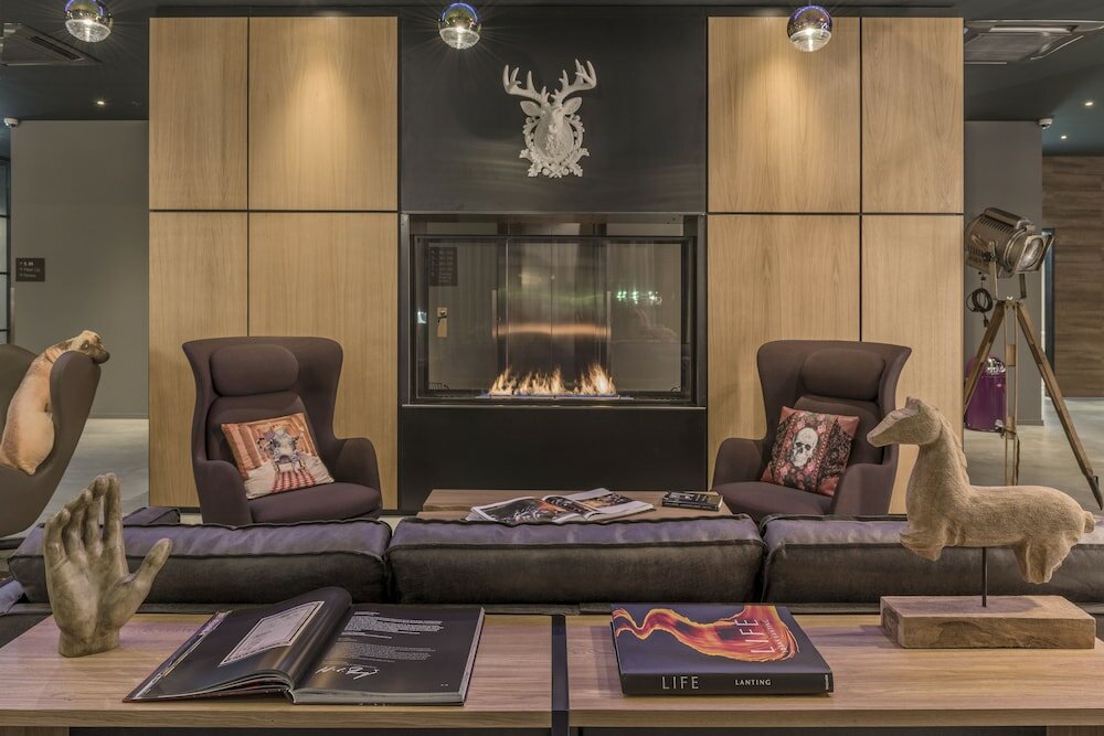 Фото Moxy Glasgow Merchant City