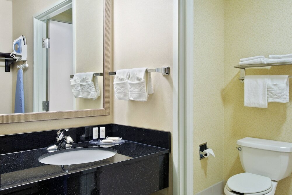 Фото Fairfield Inn and Suites by Marriott Tampa Brandon