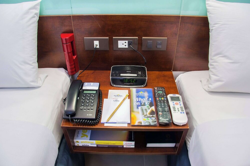 Фото Microtel by Wyndham Mall of Asia