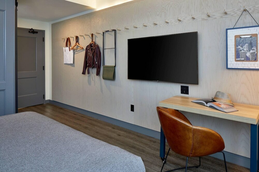 Фото Moxy Atlanta Midtown