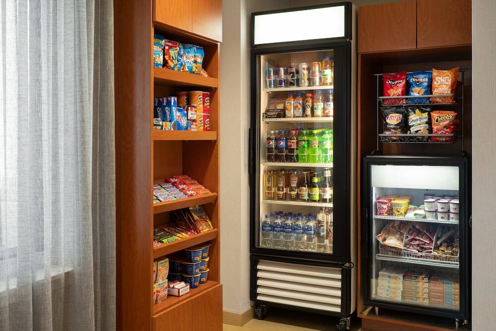 Фото Fairfield Inn & Suites by Marriott Redding