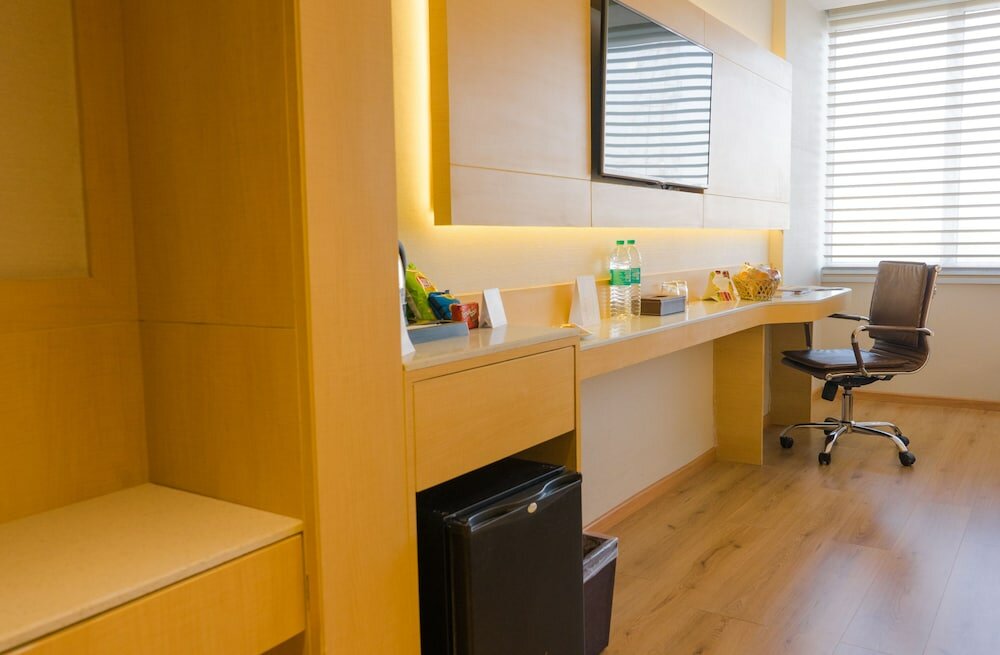 Фото Gemini Continental Lucknow