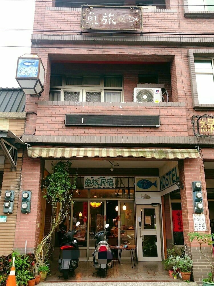 Hotel Fish hostel, Earth, photo