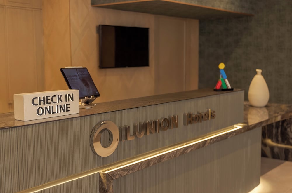 Фото Hotel Ilunion Romareda