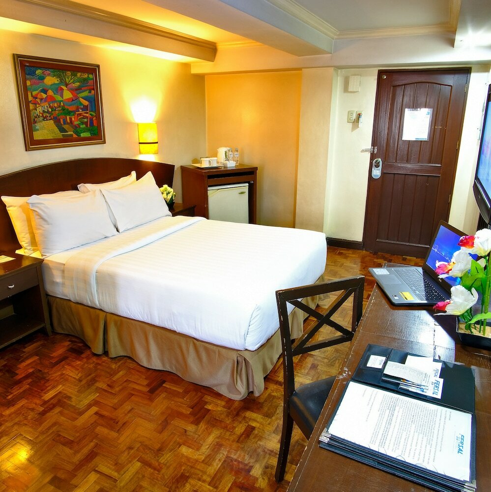 Фото Fersal Hotel Manila